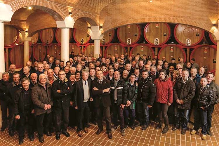 I soci della Cantina Valpolicella Negrar - Cantina Valpolicella Negrar: Cambiamo per rispondere alla crisi