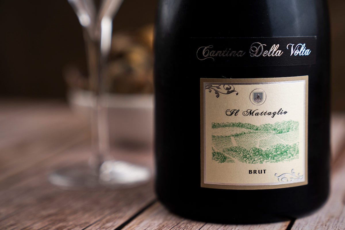 Il Mattaglio Brut Lambrusco, Chardonnay e Pinot nero: le bollicine di Cantina della Volta