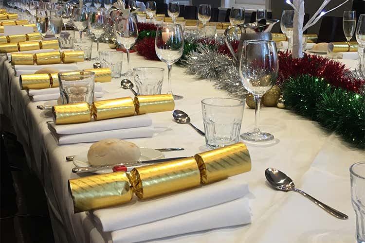 Capodanno uomini possono abbuffarsi donne meglio qualche caloria in meno Capodanno uomini possono abbuffarsi donne meglio qualche caloria in meno