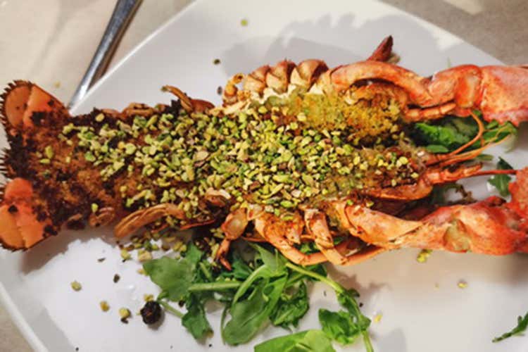 Astice ai pistacchi - Coral Reef a Terrasini Piatti ricchi, carichi di gusto