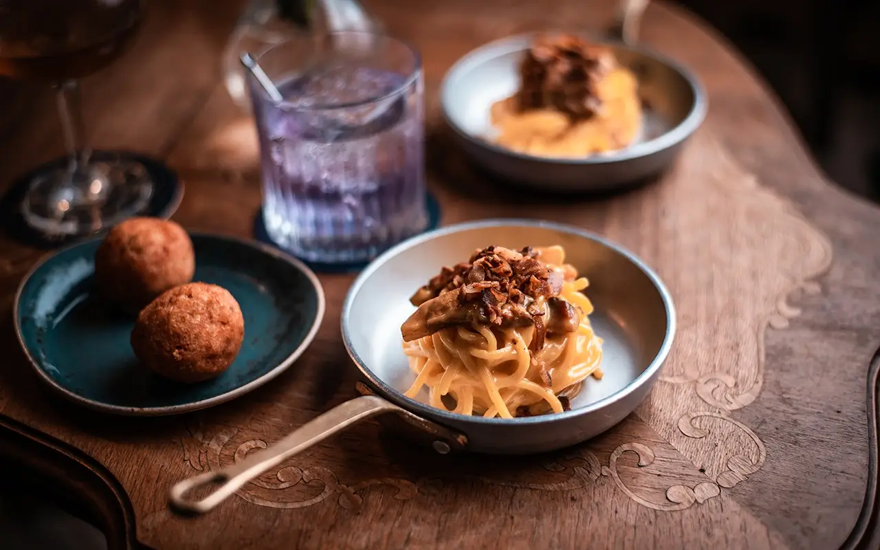 Carbonara Il nobile e il popolano a cena insieme? Succede da Il Marchese di Roma