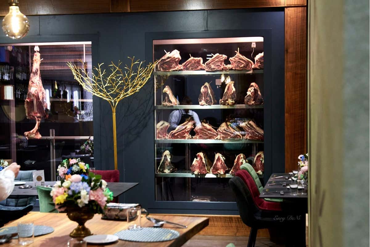 Carbonè: i piaceri della carne incontrano l'arte della brace sostenibile