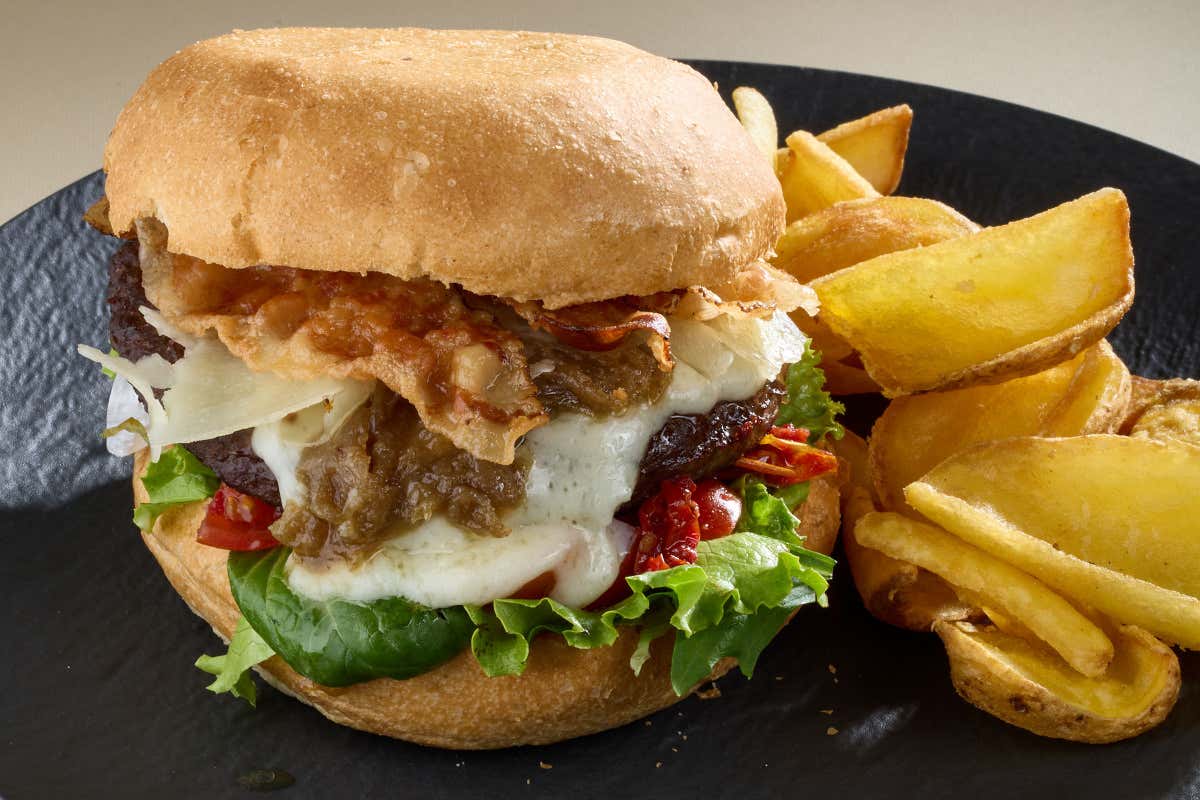 Dalla pasticceria alla ristorazione, Debora e Nicola Massari aprono il Cardinale