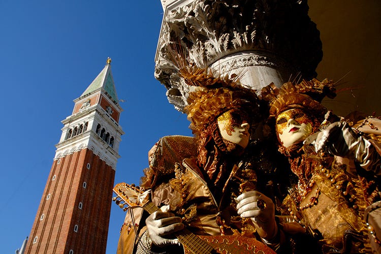 Il Carnevale di Venezia (Carnevale, le destinazioni 2020 tra maschere, carri e street food)