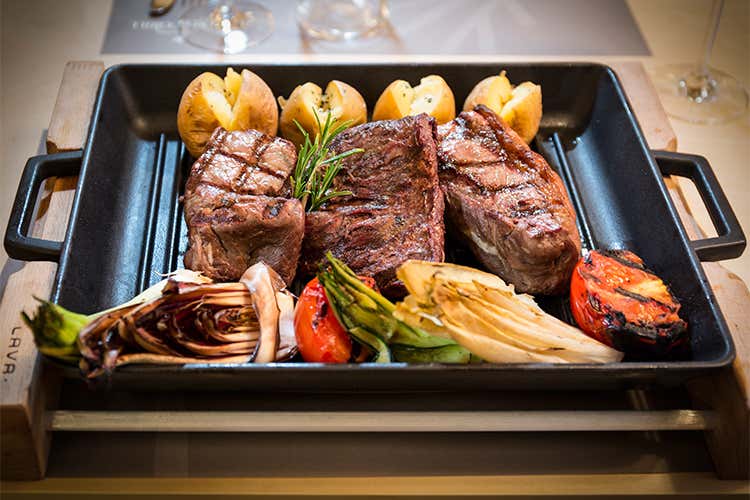Carni pregiate e formaggi d'alpeggio a Nordic Grill, tipica steakhouse a Milano Carni pregiate e formaggi d'alpeggio a Nordic Grill, tipica steakhouse a Milano