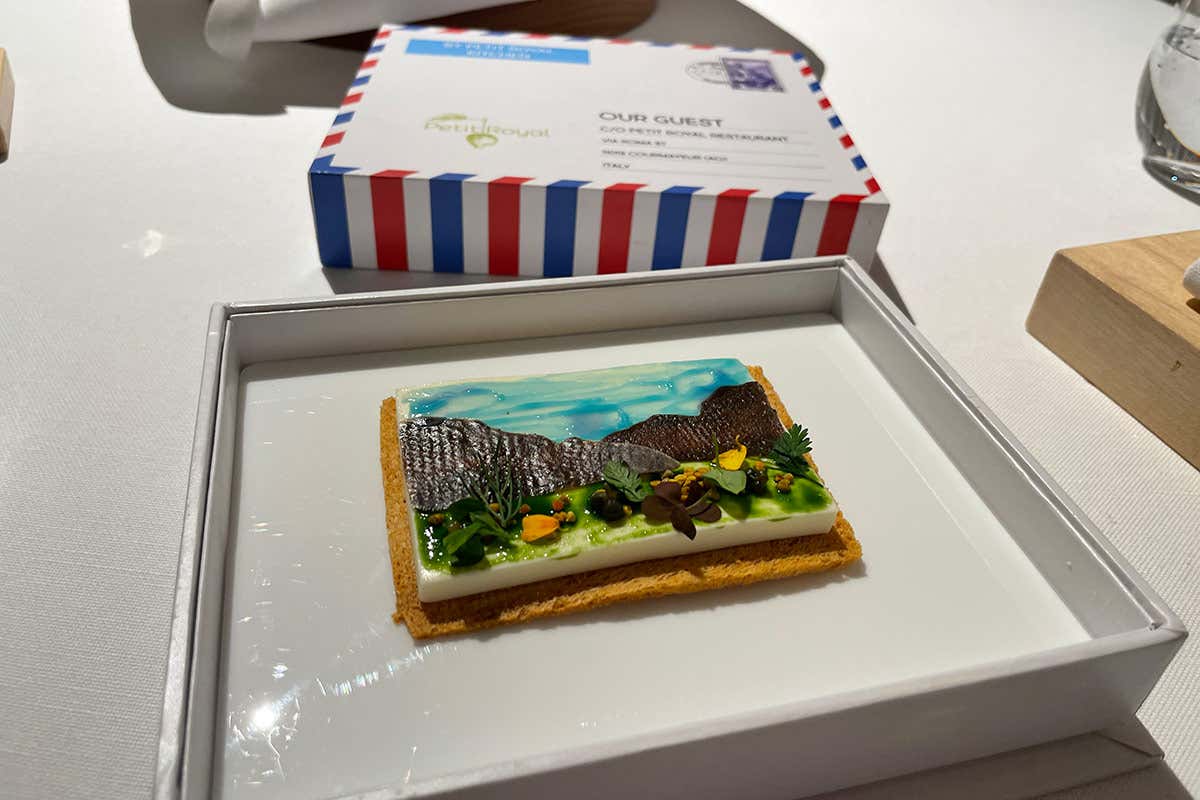 Cartolina Grand Hotel Royal e Golf, dove la stella di Griffa illumina Courmayeur Cartolina Grand Hotel Royal e Golf, dove la stella di Griffa illumina Courmayeur