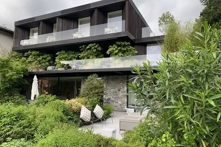 Il 5 stelle Casa Fantini di Pella (No) Casa Fantini, accoglienza su misura Cinque stelle di design e libert&agrave;