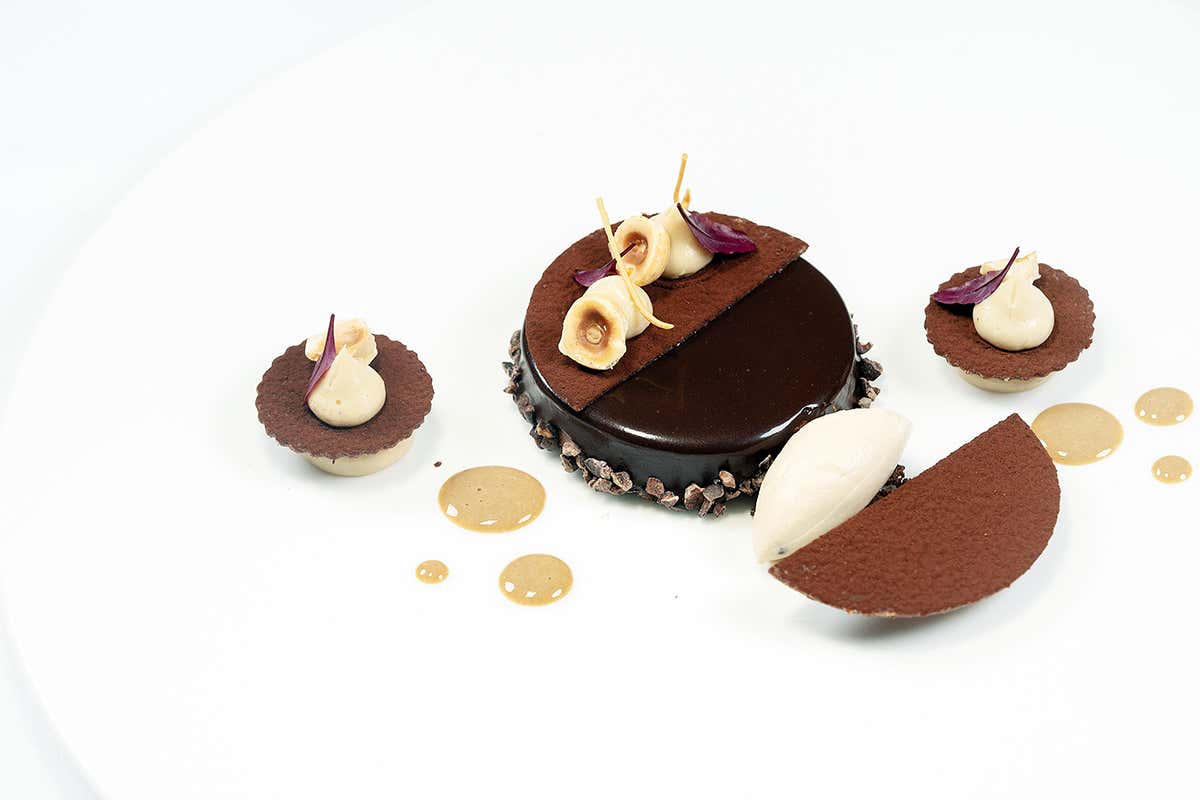 Castagna, cioccolato, tartufo nero e tè affumicato [[Giro del Golfo in otto giorni]]: il 5 stelle Lorelei Londres a Sorrento