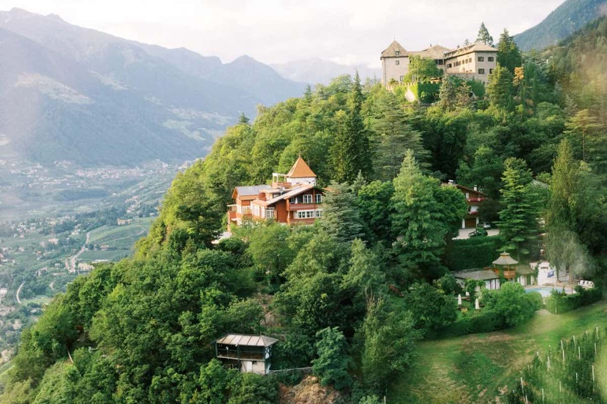 La spettacolare posizione di Castel Fragsburg a Merano (Bz)