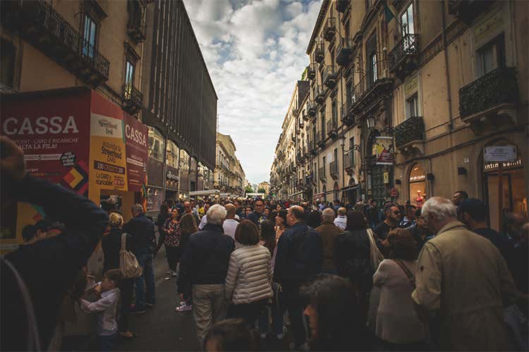 (Catania Street Food Fest Un successo in 4 giorni dedicati al gusto)