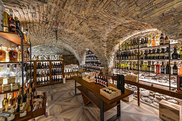 Cava, enoteca per intenditori: vini d’eccellenza a Ventimiglia