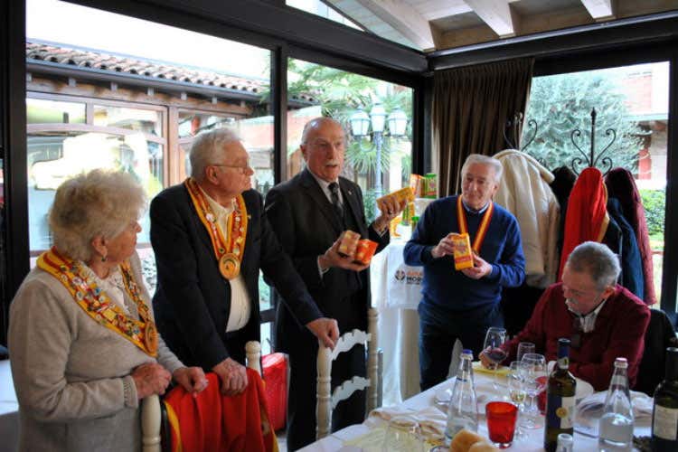 Battista e Bruno Moretti (Cavalieri della Polenta A La Bettola premiate le farine Moretti)
