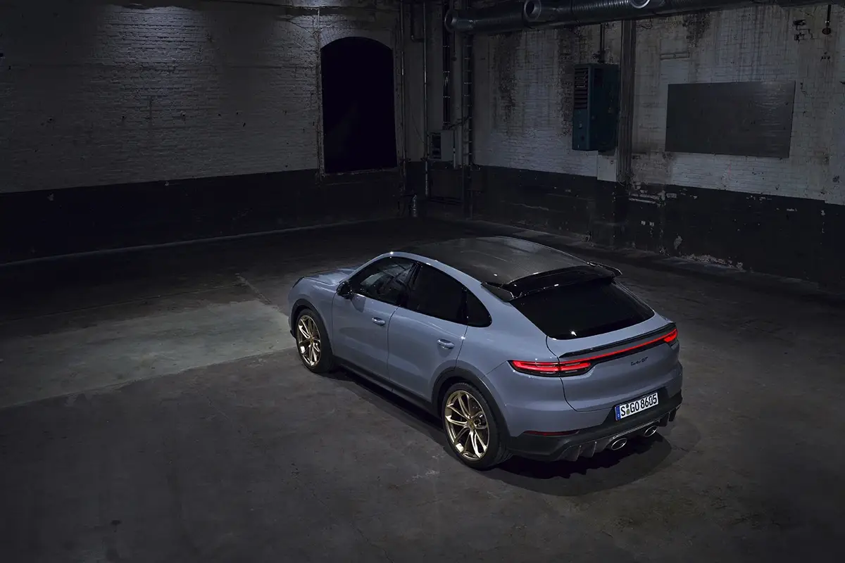 La nuova Porsche Cayenne Turbo GT Avventura sulle quattro ruote con il nuovo Cayenne Turbo GT