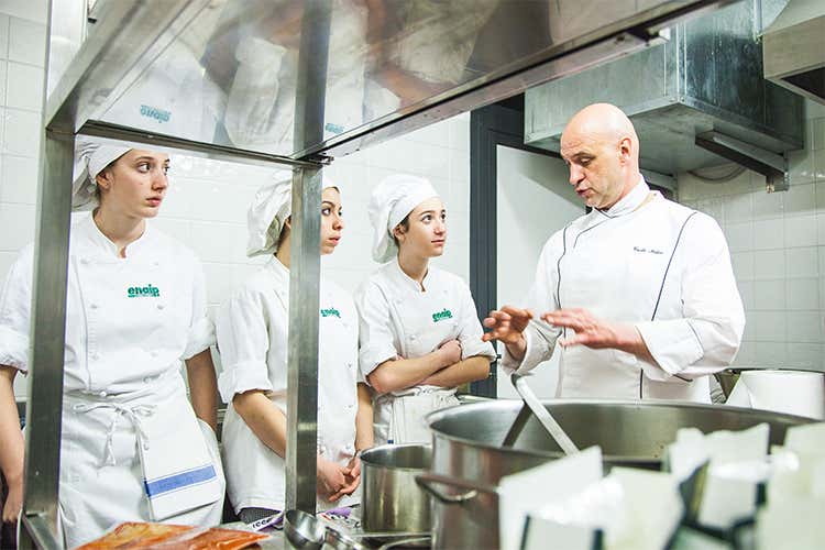 Carlo Molon - Cento ospiti alla cena delle intolleranze per il menu di Sadler, Arrigoni e Molon