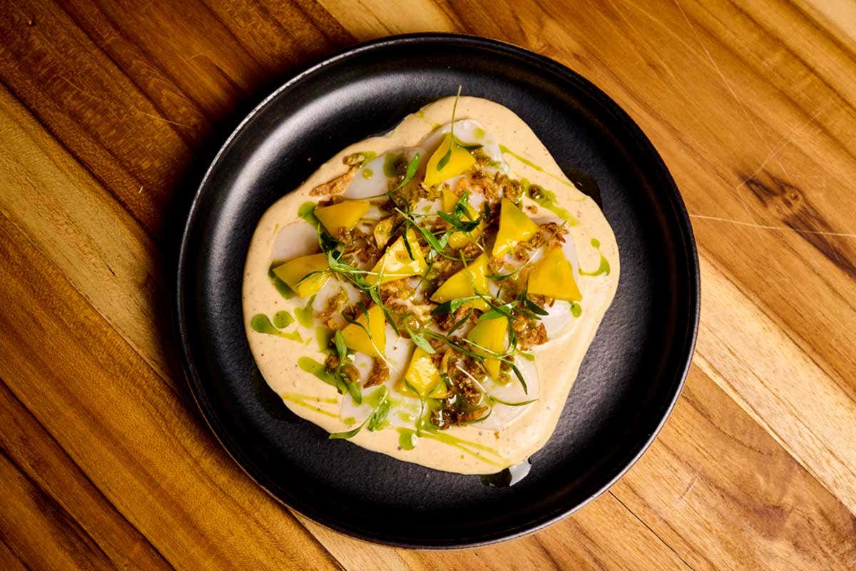 Ceviche del pescato del giorno con cocco e mango A Milano il primo, vero fine dining colombiano d'Europa: Mitù