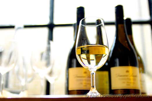Chablis (foto: Alain Doire - Bourgogne Tourisme) Chablis (foto: Alain Doire - Bourgogne Tourisme)