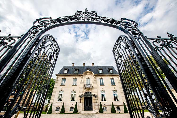 La Maison de Venoge &egrave; ambasciatrice nel Mondo per lo Champagne da 180 anni - Champagne De Venoge Lo chef D&rsquo;Auria nuovo cavaliere