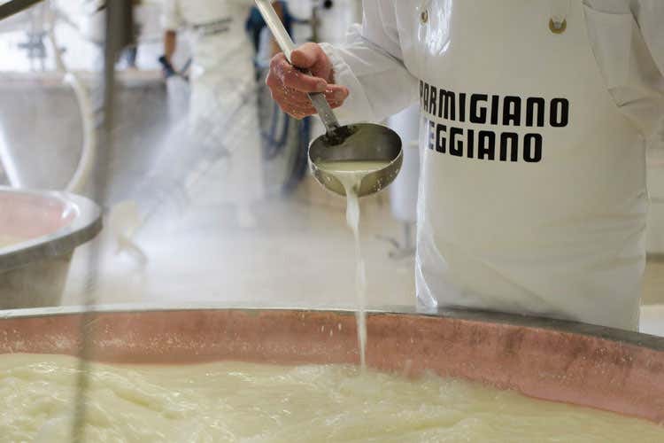 Cheese ai nastri di partenza Focus sulla biodiversità dei formaggi Cheese ai nastri di partenza Focus sulla biodiversità dei formaggi