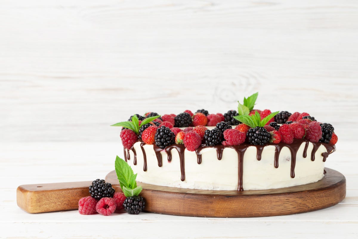 Cheesecake ai frutti di bosco Festa della mamma: ecco le 10 torte da preparare insieme