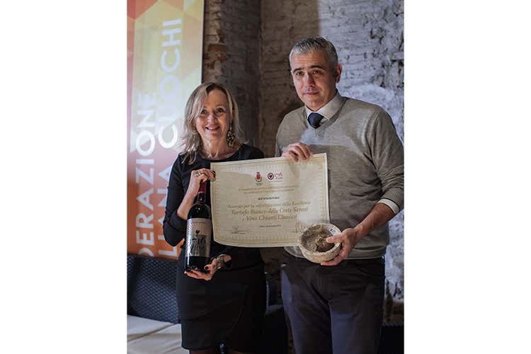 Silvia Fiorentini e Paolo Bonari - Chianti Classico Tartufo bianco delle Crete senesi sodalizio Silvia Fiorentini e Paolo Bonari - Chianti Classico Tartufo bianco delle Crete senesi sodalizio