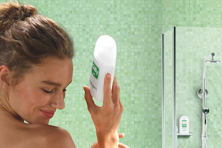 (Chilly, il detergente intimo anche sotto la doccia) (Chilly, il detergente intimo anche sotto la doccia)