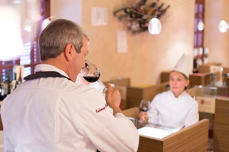 Cibo al Cubo, l'e-commerce di qualità Prodotti testati dai professionisti Ifse Cibo al Cubo, l'e-commerce di qualità Prodotti testati dai professionisti Ifse