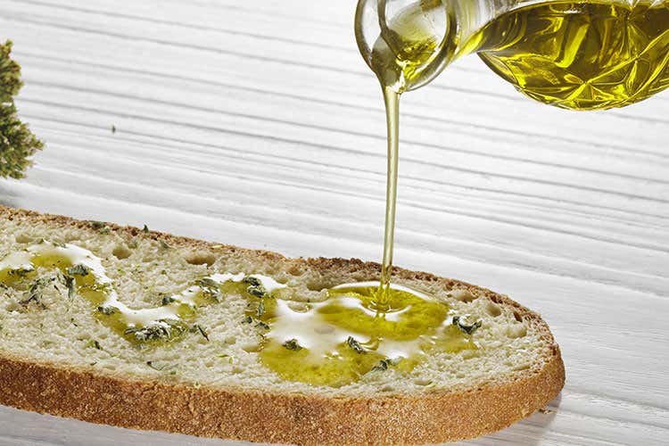 Il settore necessita di una rete di eventi adeguata (Cibo e vino, ma non solo Anche l’olio fa bene al turismo) Il settore necessita di una rete di eventi adeguata (Cibo e vino, ma non solo Anche l’olio fa bene al turismo)