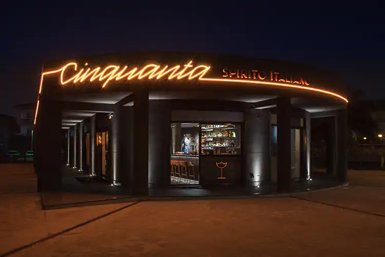 Cinquanta &ndash; Spirito Italiano, il bar all&rsquo;italiana guidato dai giovani. Foto Gaetano Del Mauro Giovani rilanciano il bar all&rsquo;italiana Apre Cinquanta nel Salernitano