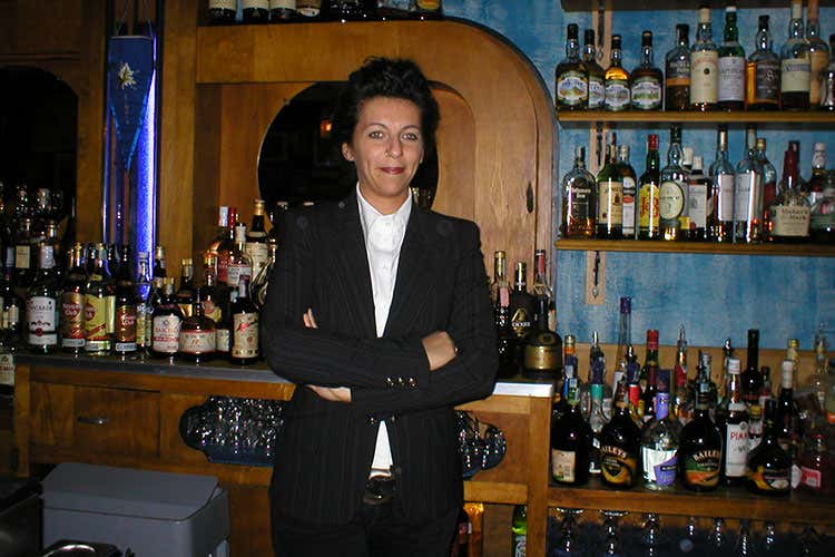 Cinzia Ferro («Sondaggio di Italia a Tavola, sacrosanto!» Il pensiero della barlady Cinzia Ferro) Cinzia Ferro («Sondaggio di Italia a Tavola, sacrosanto!» Il pensiero della barlady Cinzia Ferro)