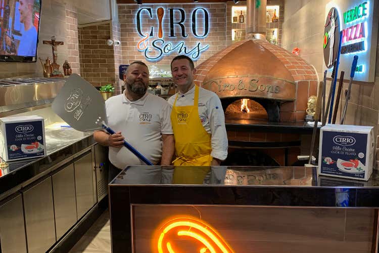 Antonio e Salvatore Urbano - Ciro & Sons, una cucina sociale «L’obiettivo è essere utili agli altri» Antonio e Salvatore Urbano - Ciro & Sons, una cucina sociale «L’obiettivo è essere utili agli altri»