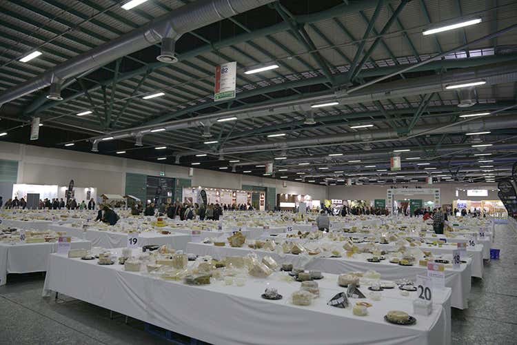 L'esposizione in Fiera (Città creativa, il boom di Forme rafforza la candidatura di Bergamo) L'esposizione in Fiera (Città creativa, il boom di Forme rafforza la candidatura di Bergamo)