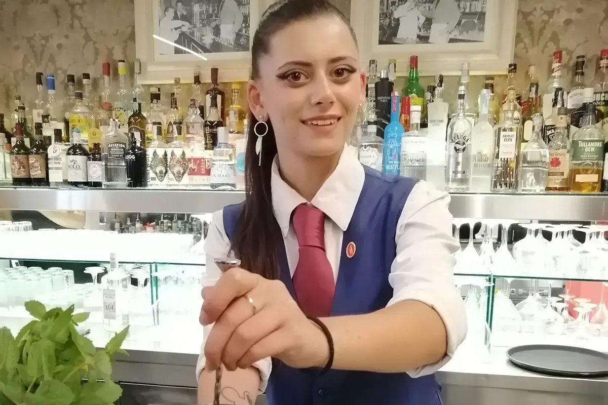 Claudia Pisaroni Fare esperienze all&rsquo;estero e studiare sempre: i consigli della giovane barlady Claudia Pisaroni
