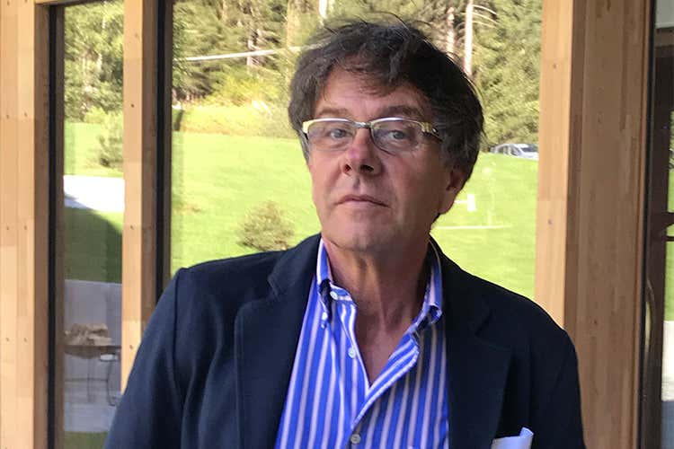 Claudio Coriasco (Prima colazione in hotel Da punto dolente a carta vincente)