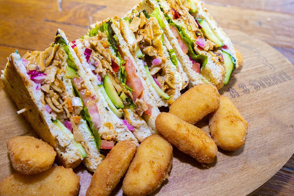 A Milano il ristorante dedicato al Club Sandwich “A 3 strati”