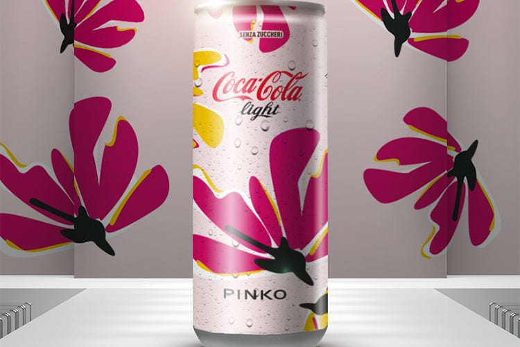 gezantschap Bewusteloos Inleg Coca-Cola veste Pinko e sui social è un successo! - Italia a Tavola