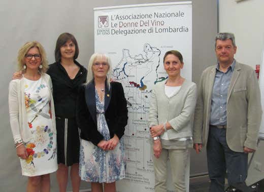 da sinistra: Daniela Codeluppi, Giovanna Prandini, Marta Mondonico (dell'azienda Le Mojole), Camilla Taddei e Massimo Taddei da sinistra: Daniela Codeluppi, Giovanna Prandini, Marta Mondonico (dell'azienda Le Mojole), Camilla Taddei e Massimo Taddei