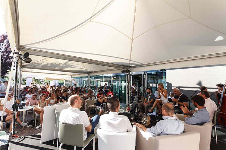 Il palco (Collisioni, 11&ordf; edizione Barolo capitale di cibo e vino)