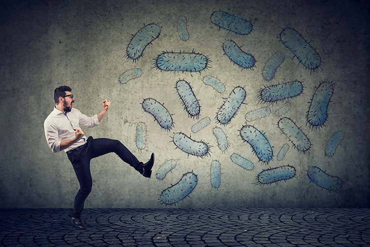 I vaccini “addestrano” le cellule a reagire in presenza di agenti patogeni - Come il corpo blocca i virus Video dimostrativo dell’Ansa I vaccini “addestrano” le cellule a reagire in presenza di agenti patogeni - Come il corpo blocca i virus Video dimostrativo dell’Ansa