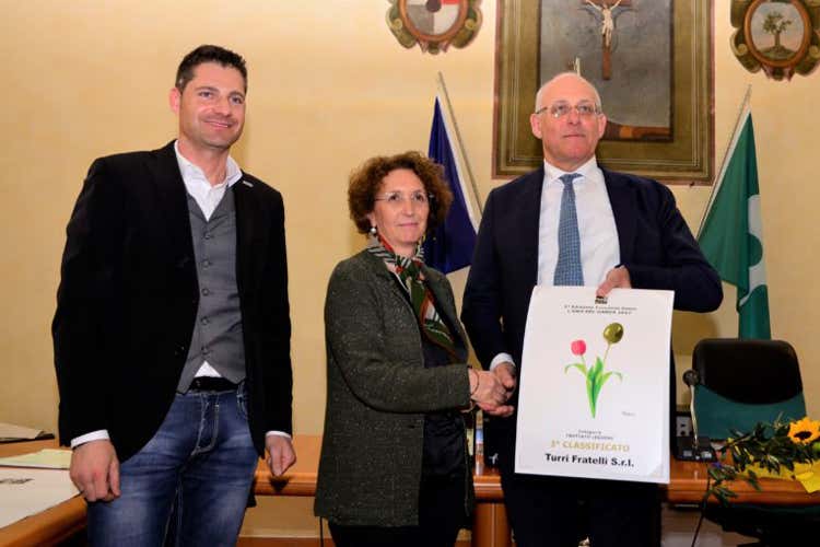 Concorso Oro del Garda Premiati i migliori oli del territorio Concorso Oro del Garda Premiati i migliori oli del territorio