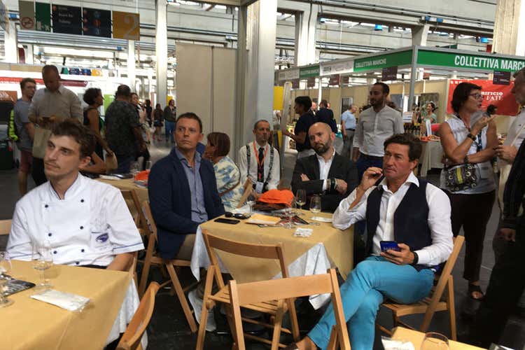 (Concorso caseario nazionale Infiniti blu Consegnati i premi ai migliori formaggi) (Concorso caseario nazionale Infiniti blu Consegnati i premi ai migliori formaggi)