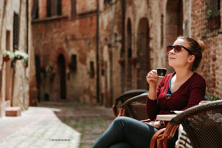 Un italiano su due beve il caffè al bar - Conoscere l'espresso italiano è boom per le Accademie