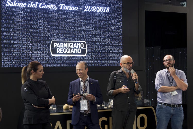 Nicola Bertinelli, Massimo Bernardi ed Eugenio Signoroni (Consorzio Parmigiano Reggiano La ristorazione per valorizzare la Dop)