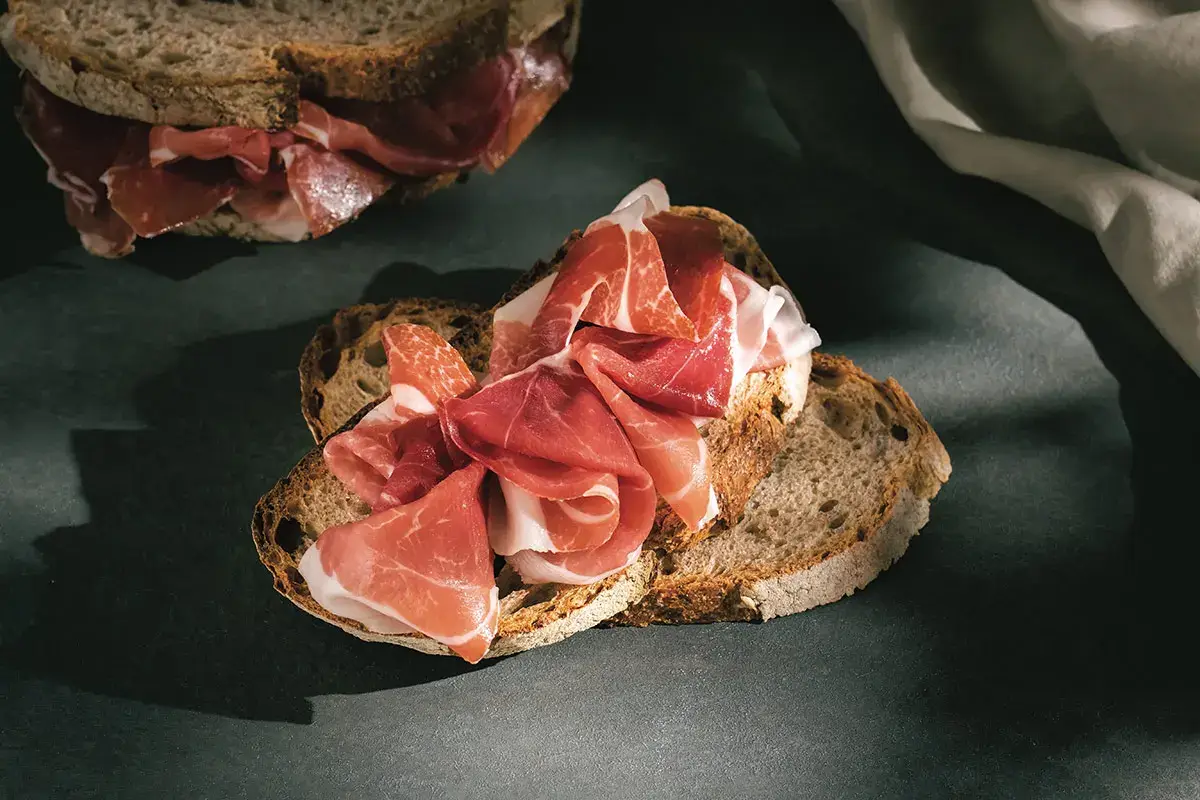 Prosciutto di Carpegna Dop, il primo ingrediente &egrave; il territorio d&rsquo;origine