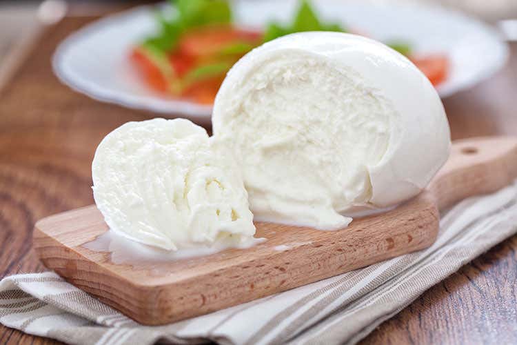 (Consorzio mozzarella di Bufala campana Effettuati 1300 controlli per tutela da frodi) (Consorzio mozzarella di Bufala campana Effettuati 1300 controlli per tutela da frodi)