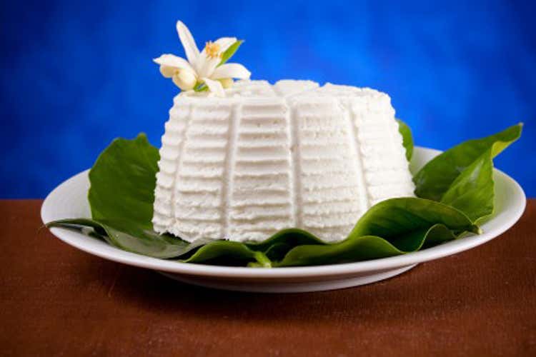 Consorzio tutela Ricotta di bufala Dop Martina consegna il riconoscimento Consorzio tutela Ricotta di bufala Dop Martina consegna il riconoscimento