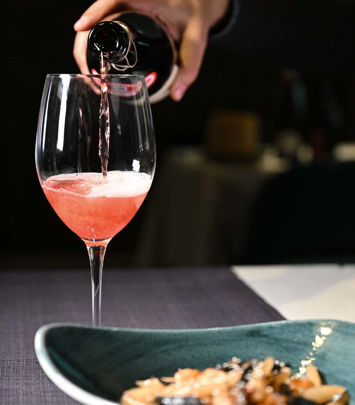 I vini emiliani si caratterizzano per l'effervescenza