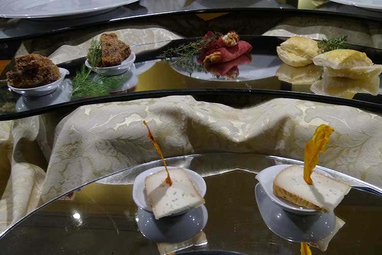 (Un Convivium per fare sistema Largo alle eccellenze della Val Brembana)