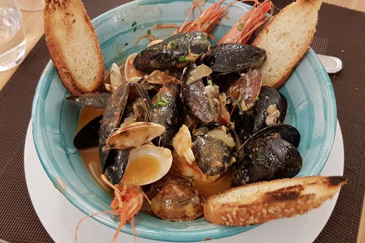 (Corona Trattoria Pesce fresco, in tutta la sua semplicit&agrave;)