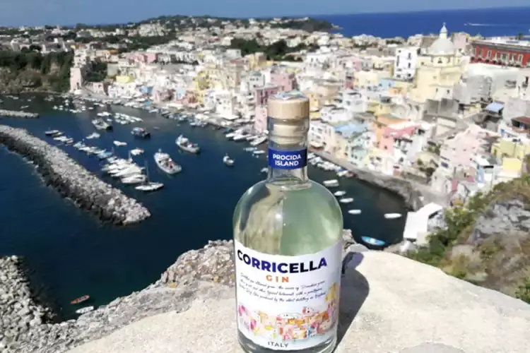 In nuovo Corricella Gin distribuito da Mercanti di Spirits - Foto Isolaverdetv.com Mercanti di Spirits, una linea di gin premium
