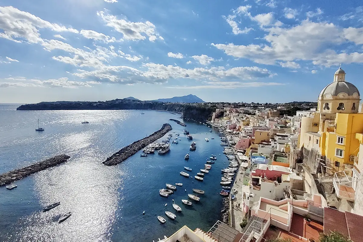 Corricella - Raicaldo Tutti gli eventi di Procida Capitale 2022 perch&eacute; la cultura non isola
